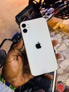 A picture of Iphone 11