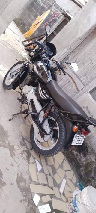 A picture of Boxer bm 125