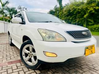 A picture of TOYOTA HARRIER