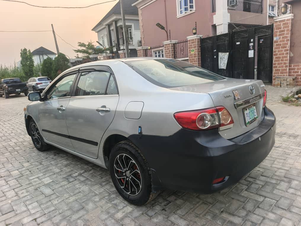 A picture of 2012 corolla