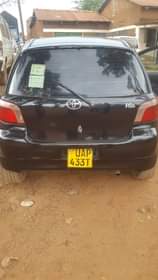 A picture of Vitz single door