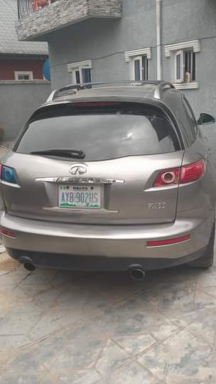 A picture of Infinity FX35 buy and drive