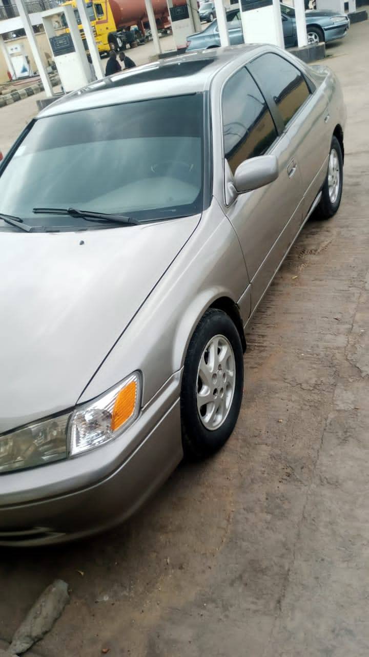 A picture of Belgium Grade 2002 Toyota Camry Big light