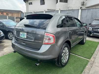 A picture of 2010 FORD EGDE 2010 model