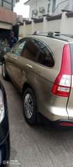 A picture of Honda CR V 2007 model