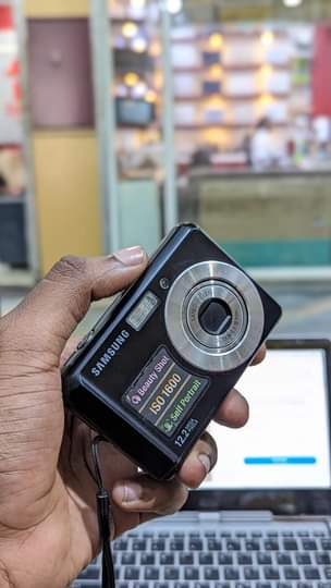 A picture of Samsung Digital camera