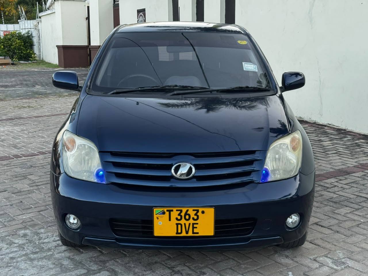 A picture of TOYOTA IST