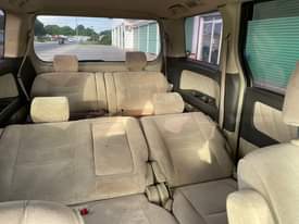 A picture of Toyota alphard Price 16.5 Model 2002 Cc2360 Clean condition Low