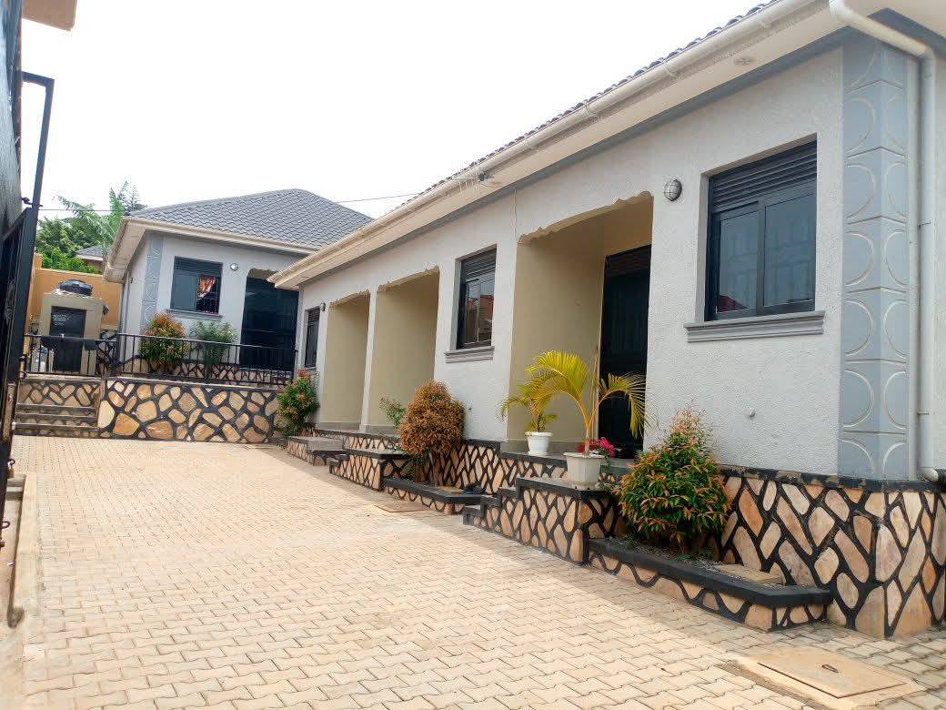 A picture of Double rooms house for rent 400k ugx in kyaliwajjala 0758339457