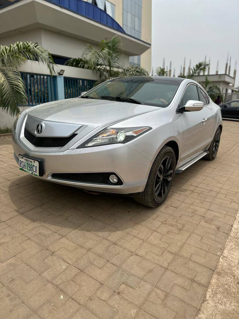 A picture of Acura ZDX