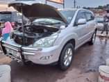 A picture of TOYOTA HARRIER AND NOAH