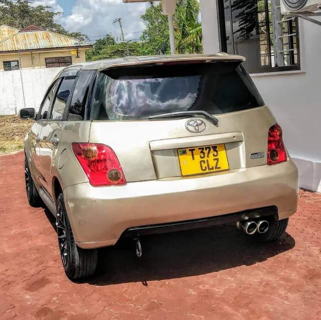 used toyota ist