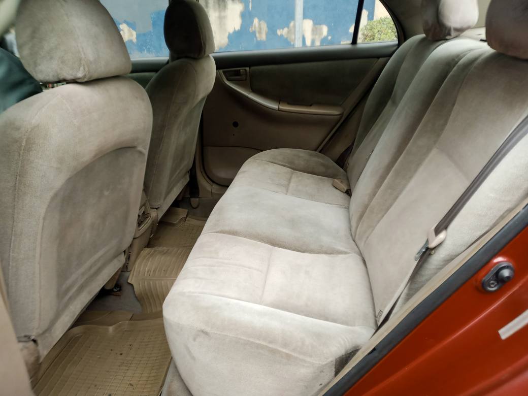 A picture of Toyota Corolla 2004 model ask me