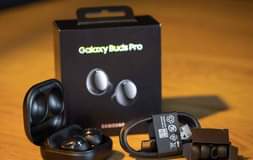 earbuds