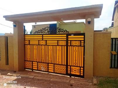 self compound houses