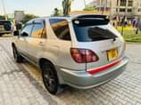 A picture of HARRIER OLD YA MOTOOOO Price bei 15 5m Contact 0713930503