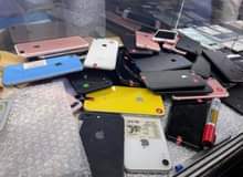 A picture of Uk used iPhones and Samsug Galaxy