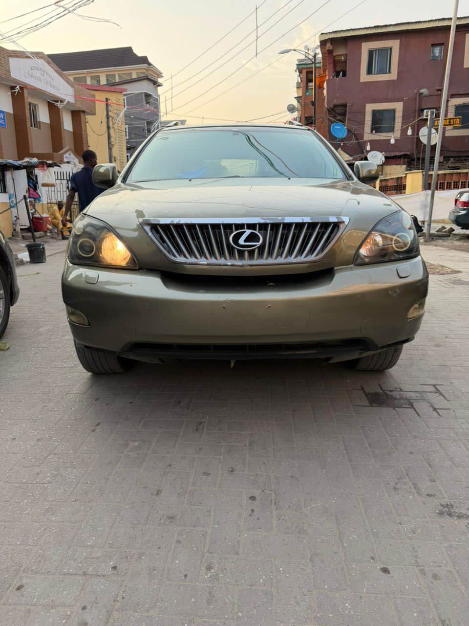 A picture of 2008 Lexus Rx350 Engine and Gear Perfect Ac Chilling Well