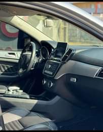 A picture of Mercedes Benz GLE450 2017