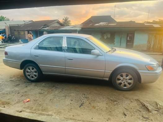 A picture of Toyota Camry Tiny light Sound Engine Good Gear transmission Ac