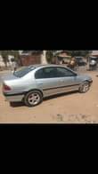 A picture of 2000 model toyota avensis