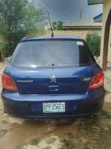 A picture of 2005 Peugeot 307 Sedan