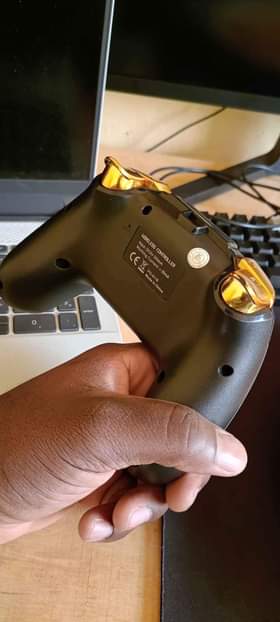 A picture of Ipega Wireless Gamepad Game Controller For Android and IOS Smartphones