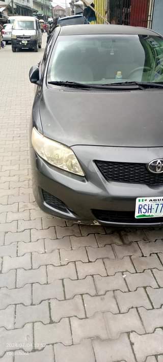 A picture of Corolla LE 2010
