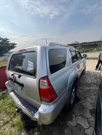 A picture of Toyota 4 runner