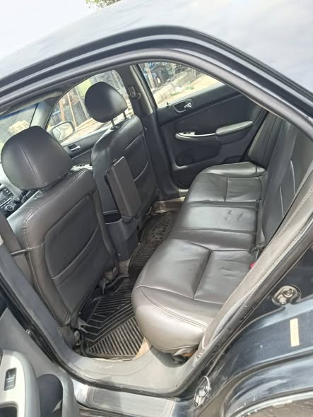 A picture of Honda Accord EOD 2005 with bad engine buy and change