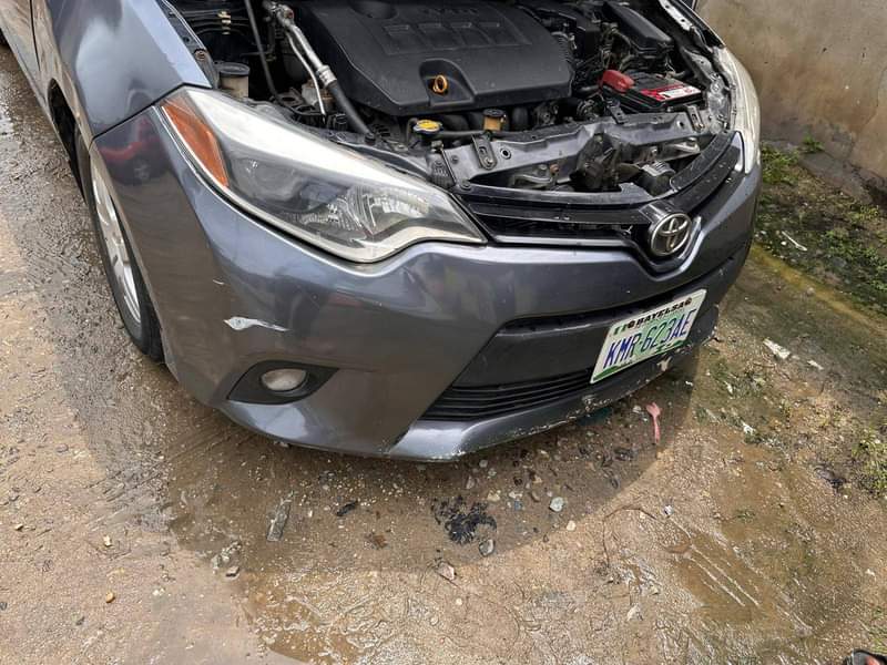 A picture of 2016 Toyota Corolla Purely first body Sweet interior Nothing to