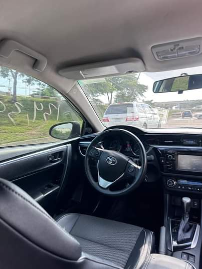 A picture of 2015 TOYOTA COROLLA