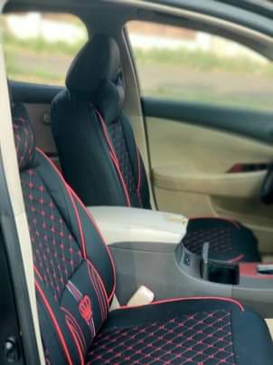 A picture of Lexus Model Es 350 Year 2009 Condition Super clean interior