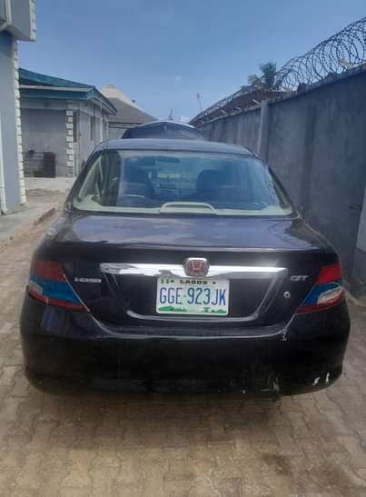A picture of 2008 honda city engine and gear ok ac working body