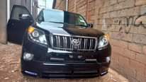 A picture of Land cruiser Prado Tx