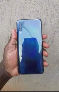 A picture of Samsung galaxy A70