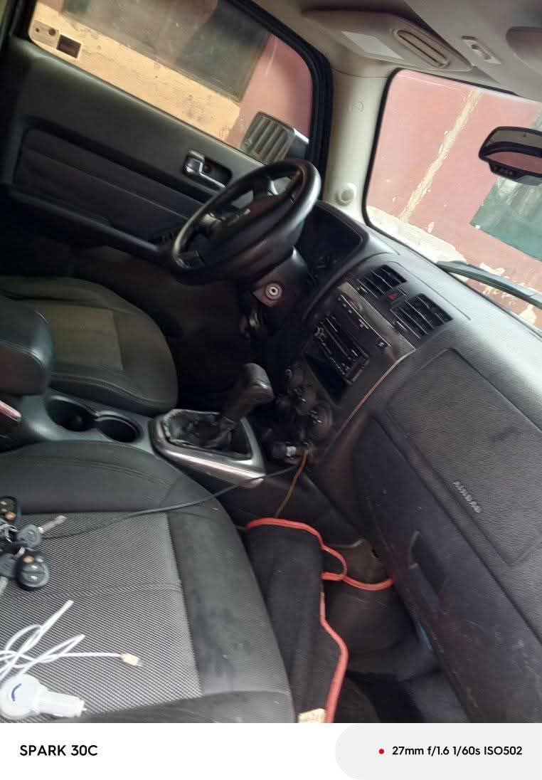 A picture of HUMMER 3 FIVE PLUGS