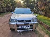 A picture of 2002 Nissan XTRAIL 4WD and 2WD