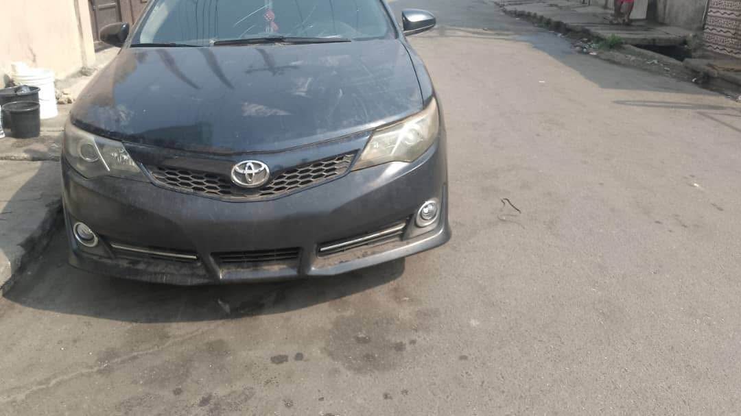A picture of CLEAN REGISTERED TOYOTA CAMRY 2013 V6 THUMSTART GOING FOR 10.8M