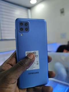 A picture of SAMSUNG GALAXY F22