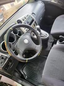 A picture of Toyota matrix 2004 model