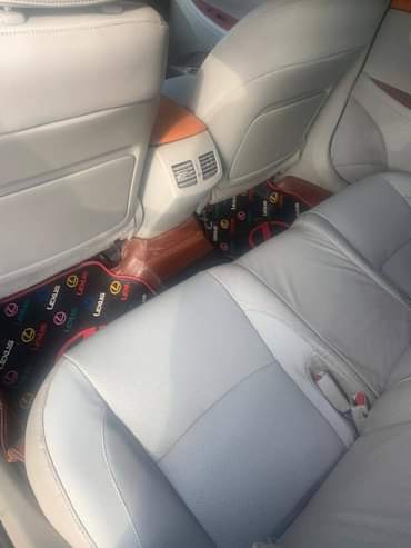 A picture of AWOOF AWOOF OWNER NEED CASH TODAY Pure First body Lexus