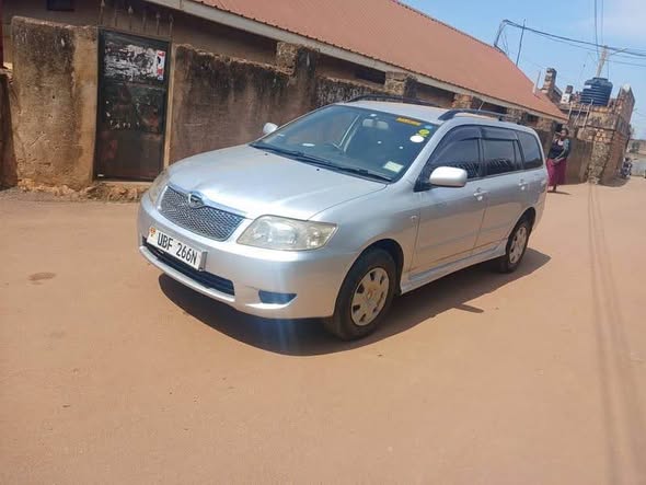 toyota fielder