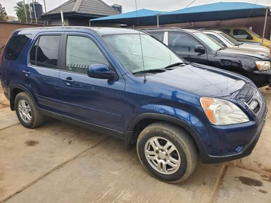 A picture of Super clean 2004 registered Honda CRV SUV 4 plugs 09034050937.