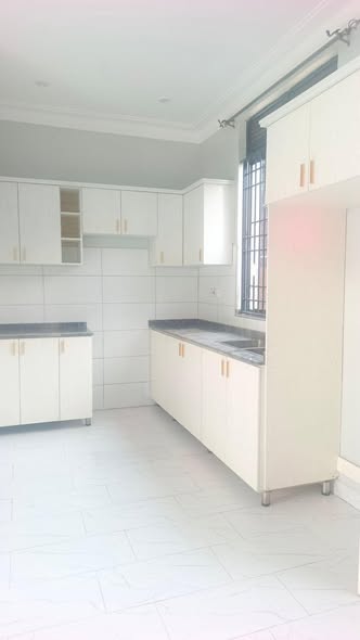 A picture of 2 bedroom and sitting room self contained for rent in