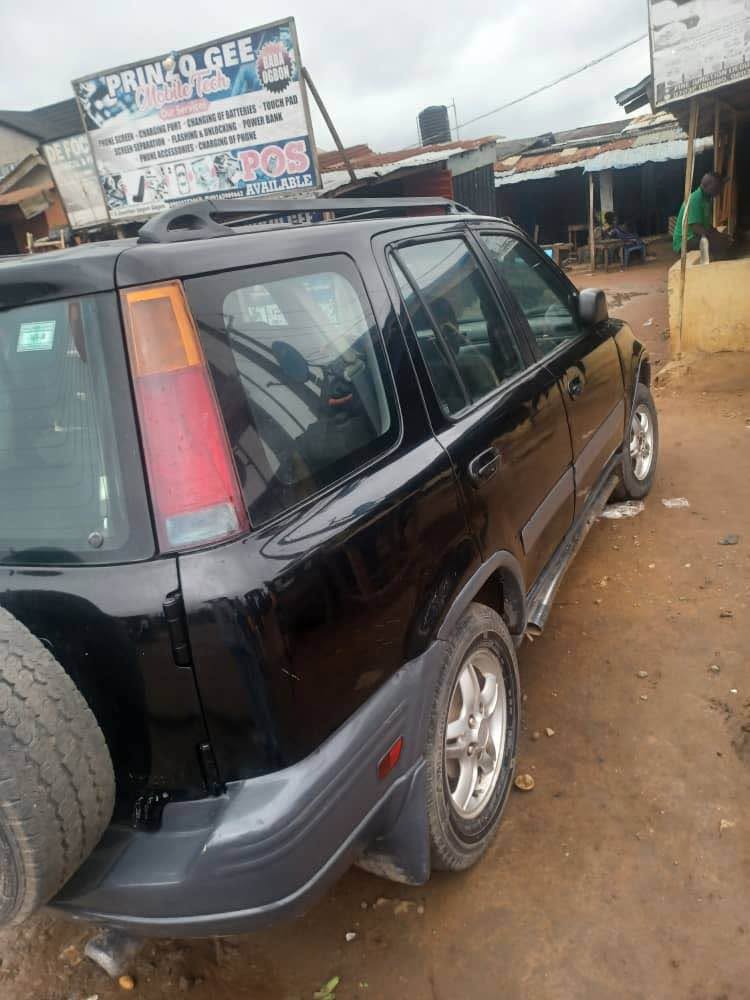A picture of Neatly used Honda CRV