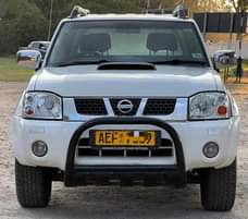 used nissan np300