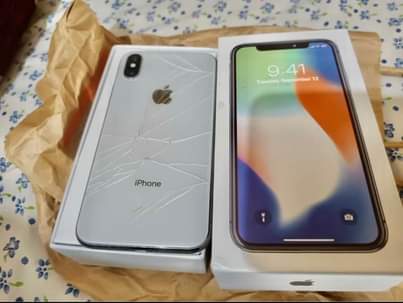 A picture of IPHONE X FULLBOX