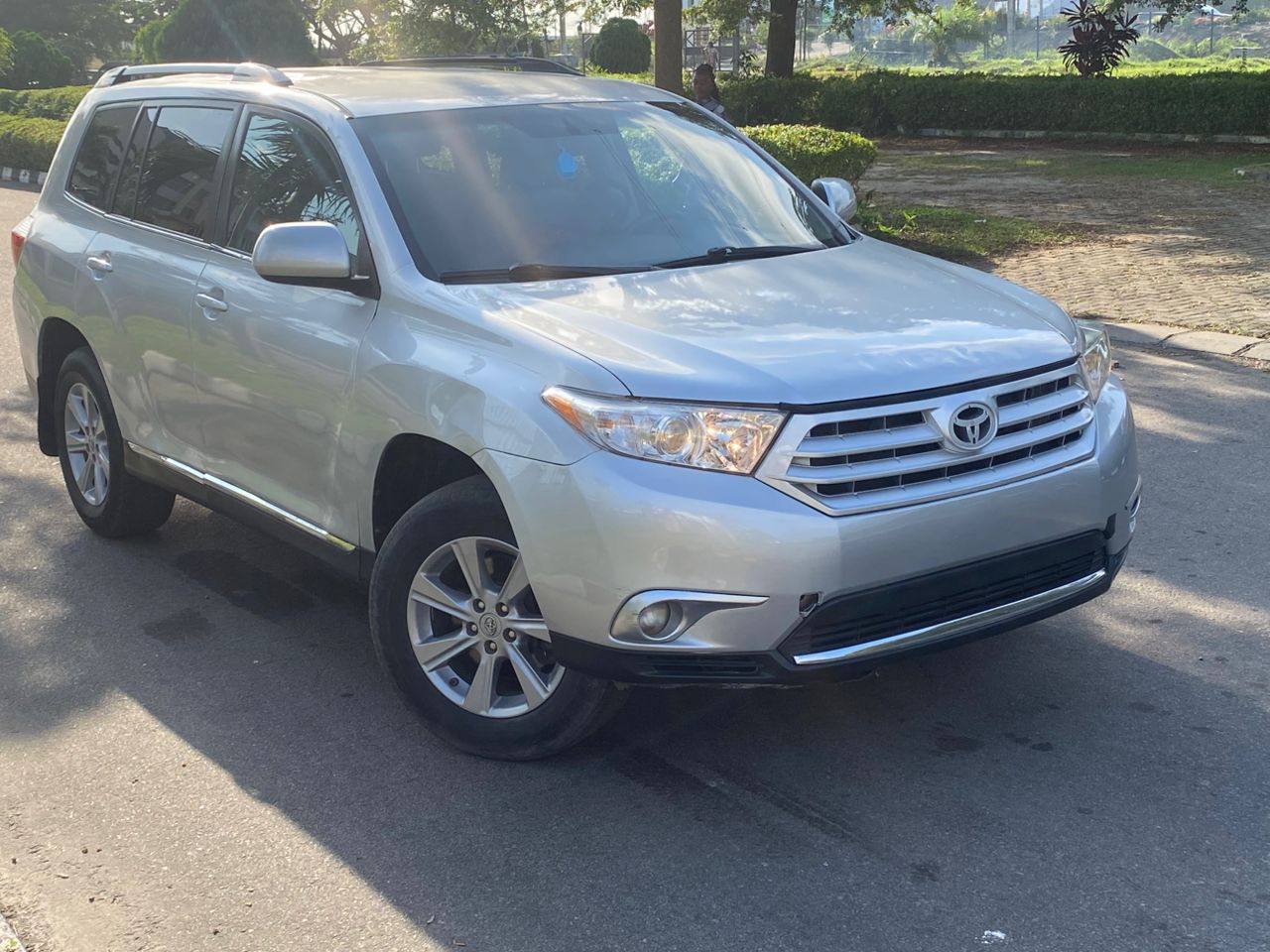 A picture of Distressed Sale of 2013 foreign Used Toyota Highlander