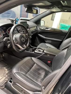 A picture of Mercedes Benz gle350